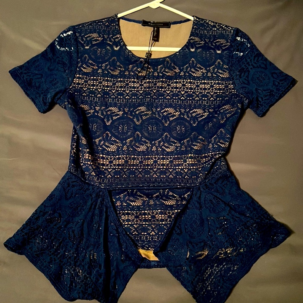 Lace overlay peplum top never worn
